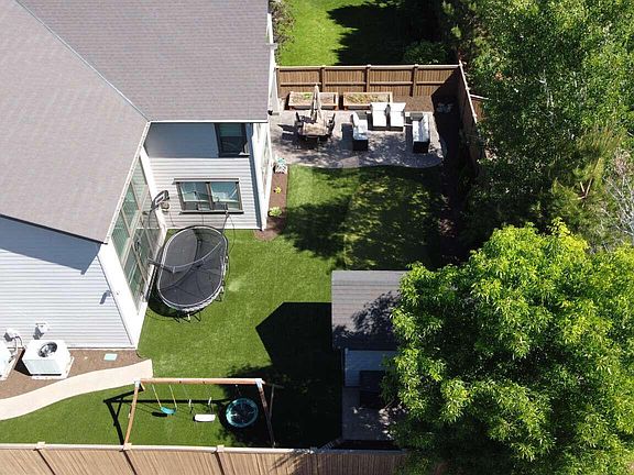 5th image of 61152 SE Sydney Harbor Dr