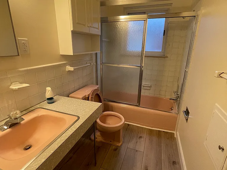 6585 Fenton St — Photo 12