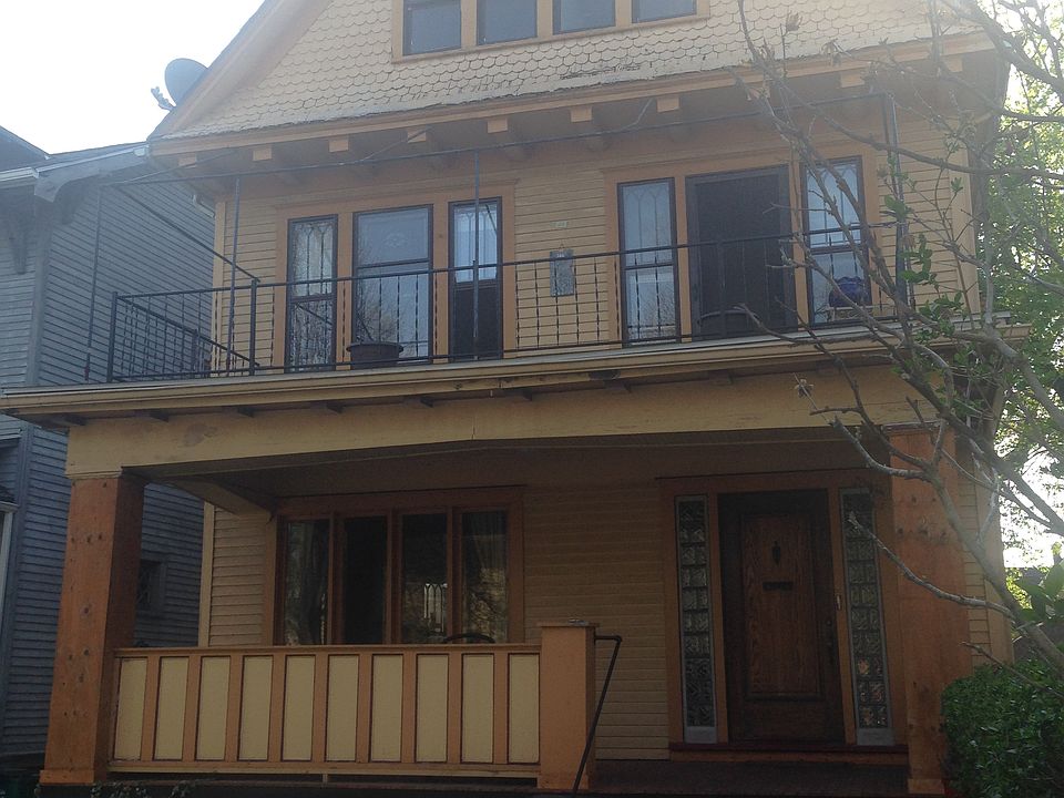 1st image of 286 Woodward Ave