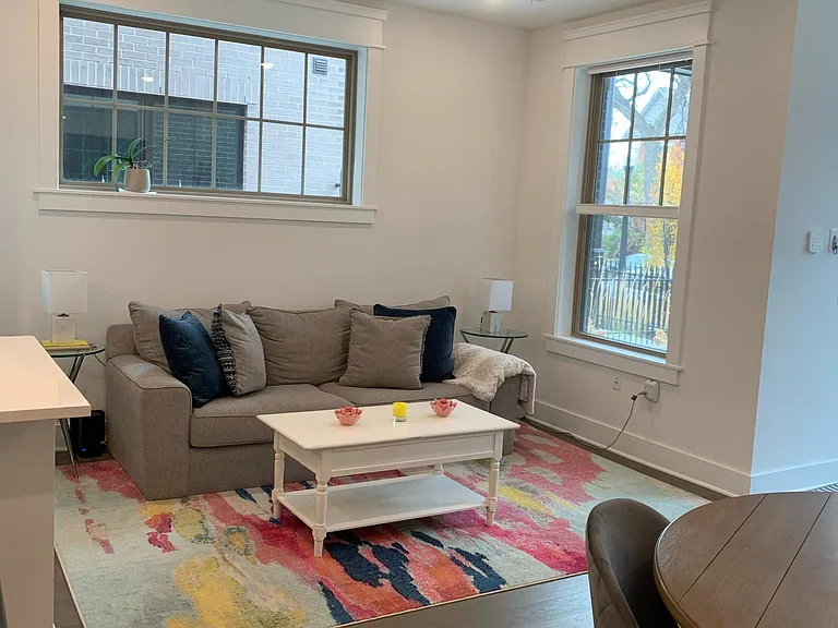 1312 Forsythe Ave — Photo 3