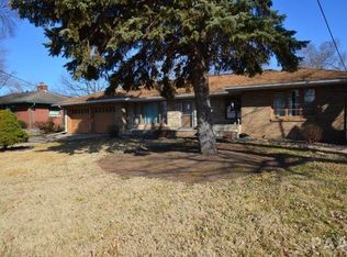 985 Edgewater Dr, North Pekin, IL 61554