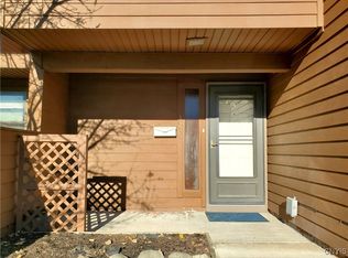 320 Higgins Dr, Baldwinsville, NY 13027