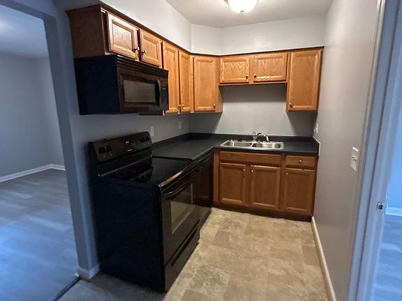 5th image of 602 Day Ave SW APT 15