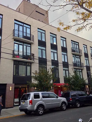 Rented by Compass | media 19