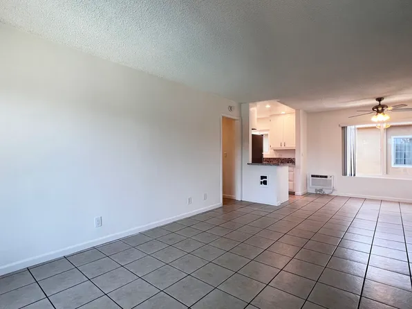 1419 S Orange Ave APT 15, Fullerton, CA 92833