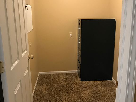 3rd image of 25872 Maritime Cir N