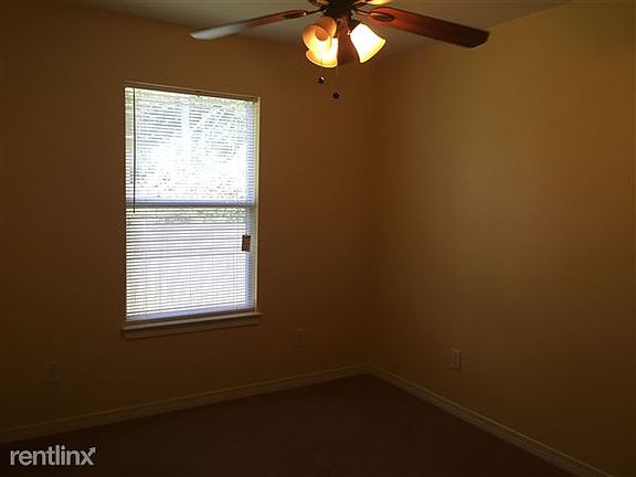 8809A Elm Move Out Walk Through 7-15 (25)