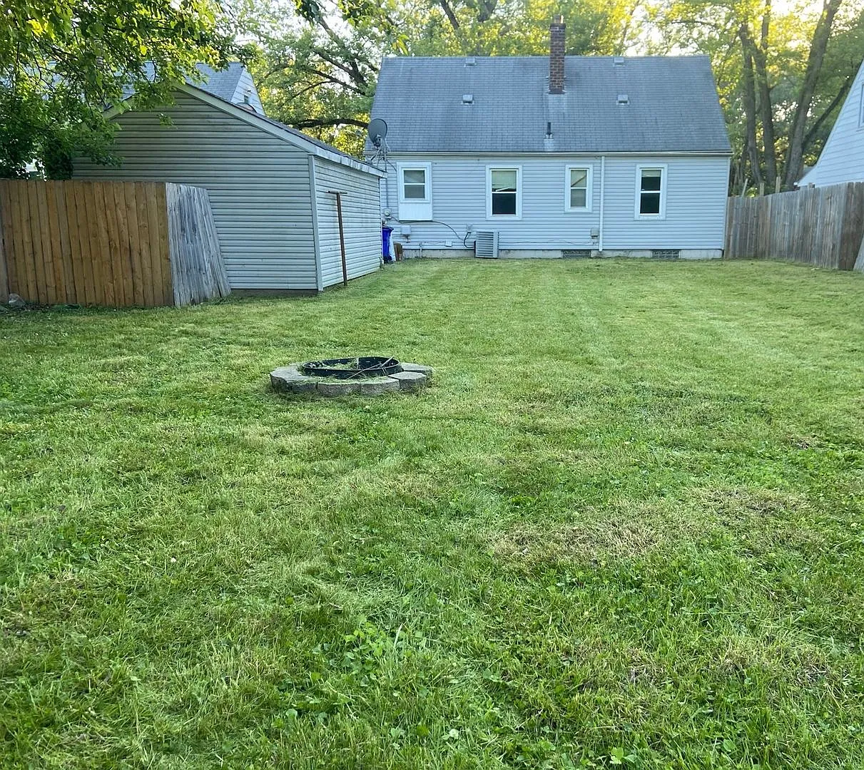 Charming & Move-In Ready 3-Bedroom Bungalow in Detroit — Photo 3