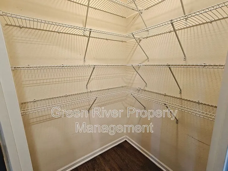 3650 Shiner Dr — Photo 12