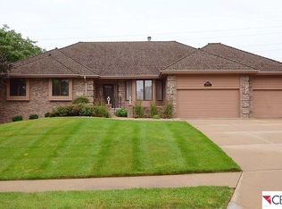 16607 Mason St, Omaha, NE 68118