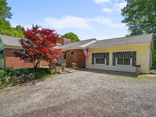 3705 Haas Rd, Cuyahoga Falls, OH 44223