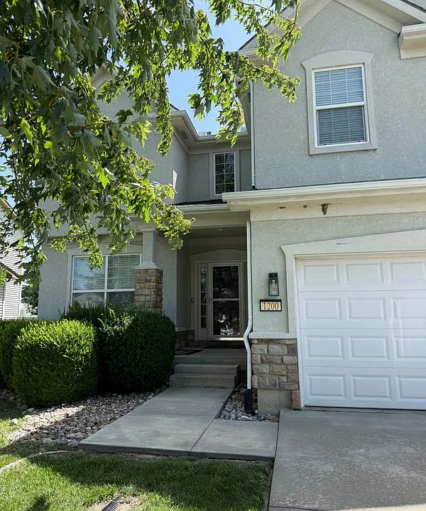 1200 SW Sapperton Rd