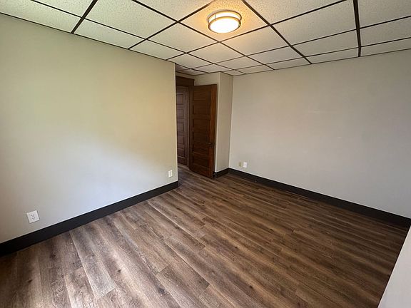 4th image of 549 Pine St
