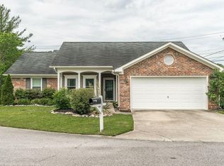 100 Summerwood Ct, Hendersonville, TN 37075