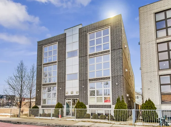 2431 W Belmont Ave APT 2E, Chicago, IL 60618