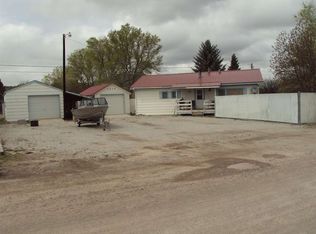 5970 Barnett Dr, Helena, MT 59602