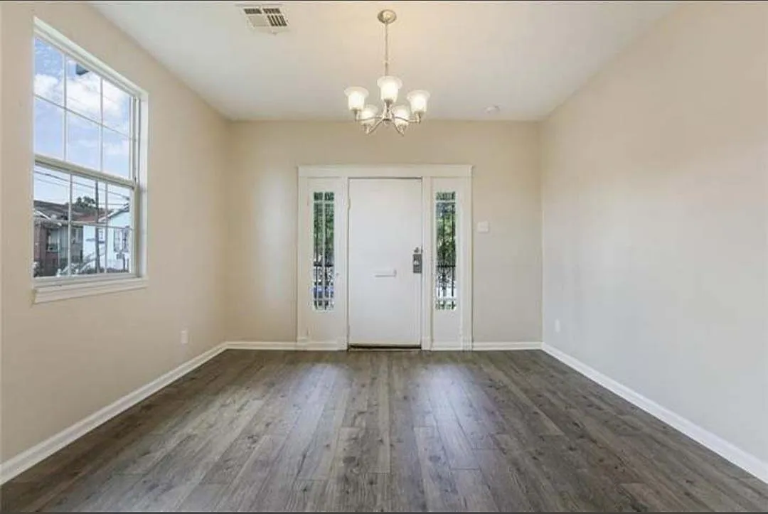 2 bed, 726 sqft, $1,500 — Photo 2