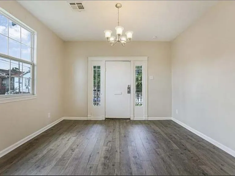 3701 Frenchmen St — Photo 2