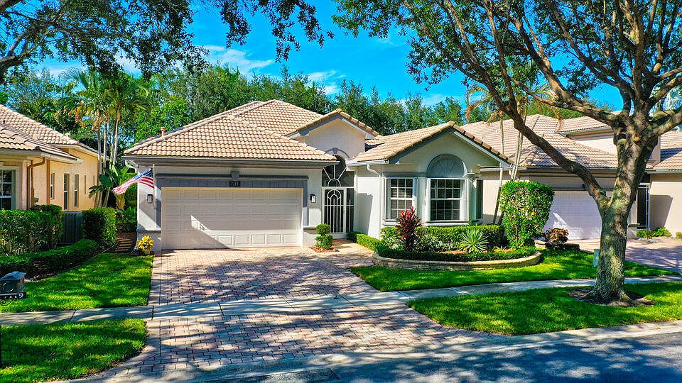 1st image of 7119 Vesuvio Place