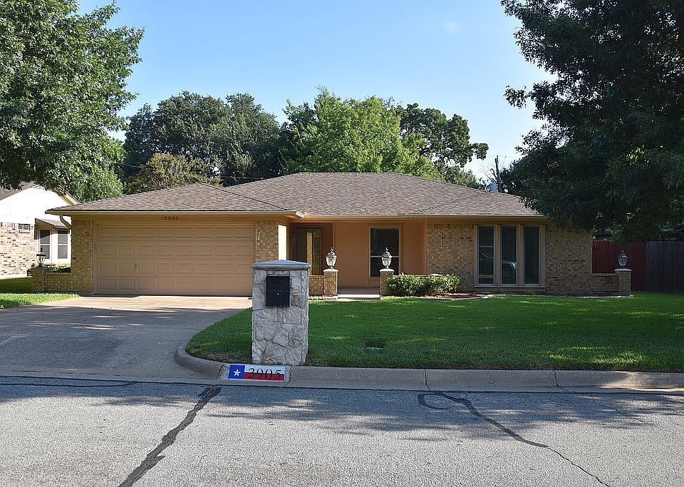 1st image of 3905 Pyracantha Dr
