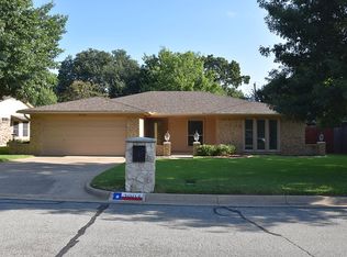 3905 Pyracantha Dr, Arlington, TX 76017