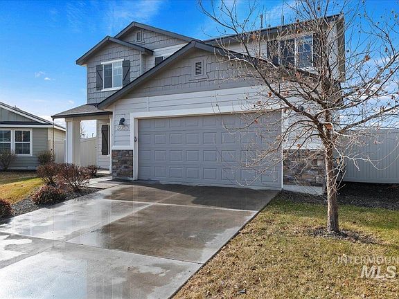 5th image of 3053 N Saratov Way