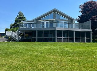 320 Crescent Dr, Massena, NY 13662