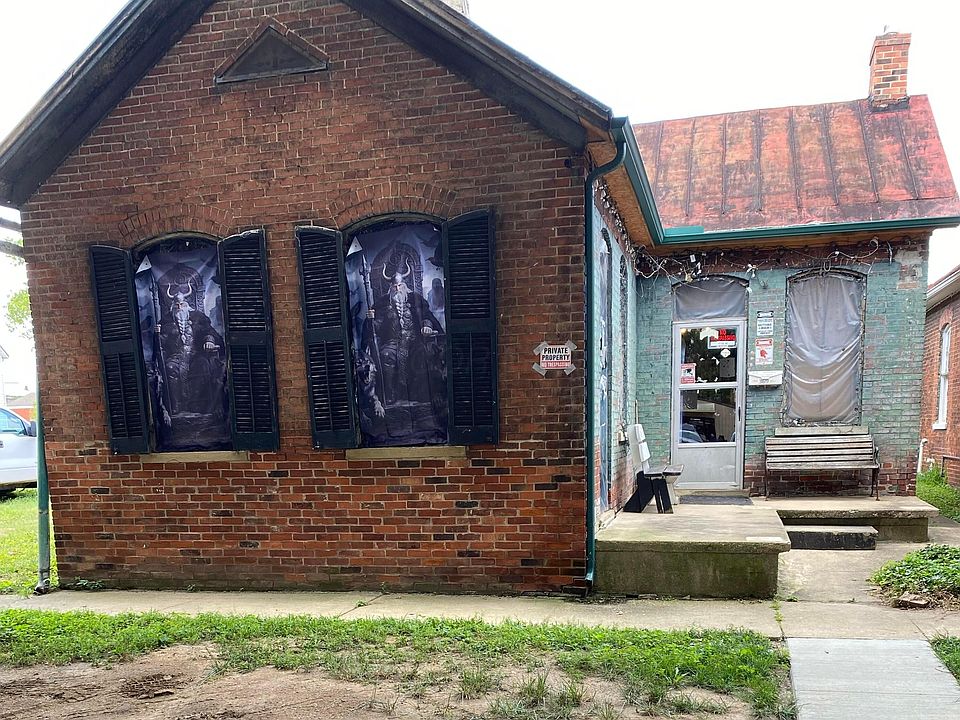 1st image of 369 E Main St