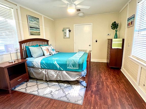4th image of 1602 Orlando Cir S APT 1