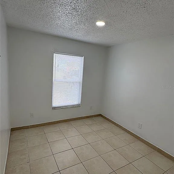 1053 Scott St — Photo 11