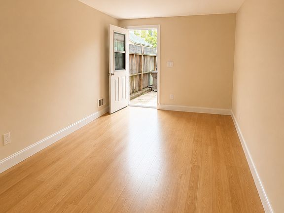 4th image of 1325 Vicente St