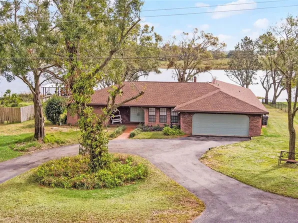 196 Paradise Island Dr, Haines City, FL 33844