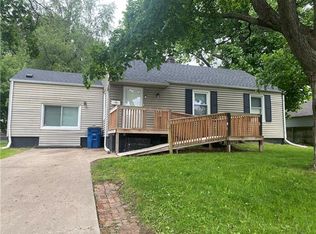 3903 Crestview Rd, Independence, MO 64052