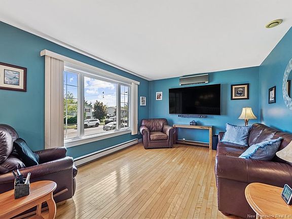 4th image of 164 Logan Ln