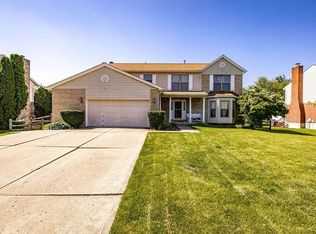 8281 Twin Cove Ct, West Chester, OH
