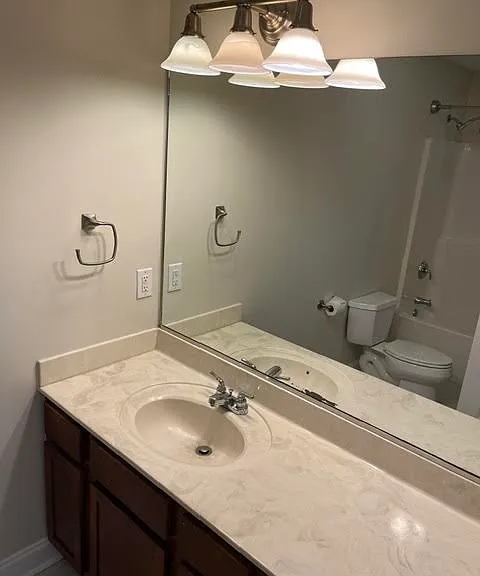 64 Foxden Dr #201 — Photo 14