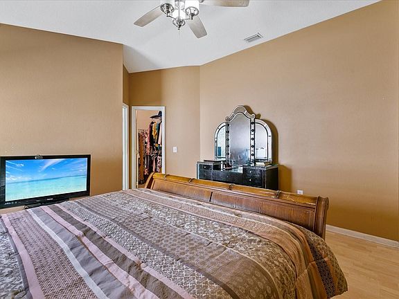 3rd image of 31527 Wrencrest Dr