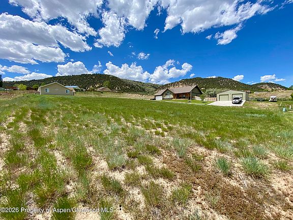 4th image of 1154 Bissell Cir