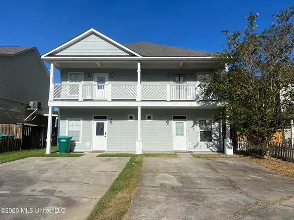 1323 Foxwood Pl, Gulfport, MS 39507