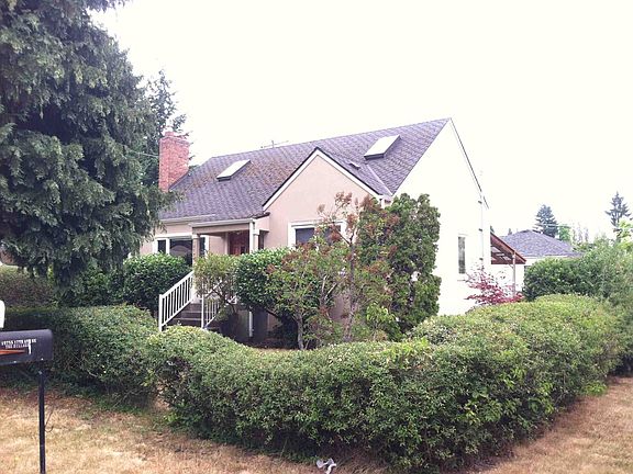 2nd image of 10754 17th Ave NE
