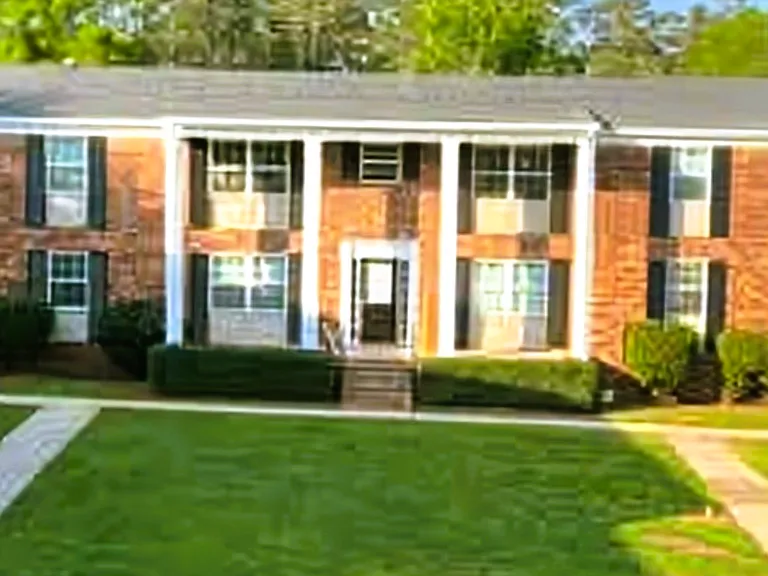 130 Tucker Rd — Photo 3