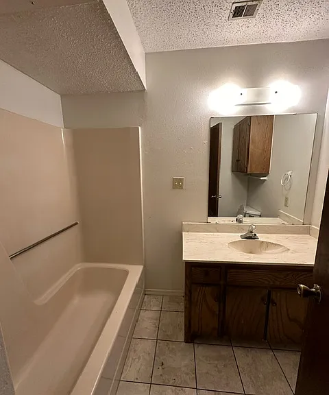 509 Harrell Laneunit #A — Photo 5