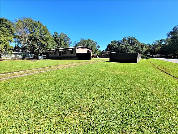 3rd image of 4635 Fox Creek Dr E