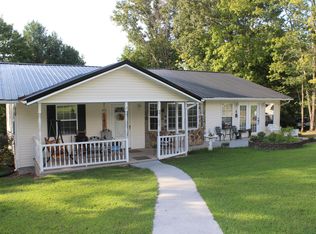 334 Shannon Rd, Jacksboro, TN 37757