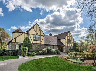 300 Mill Rd, Ho Ho Kus, NJ 07423