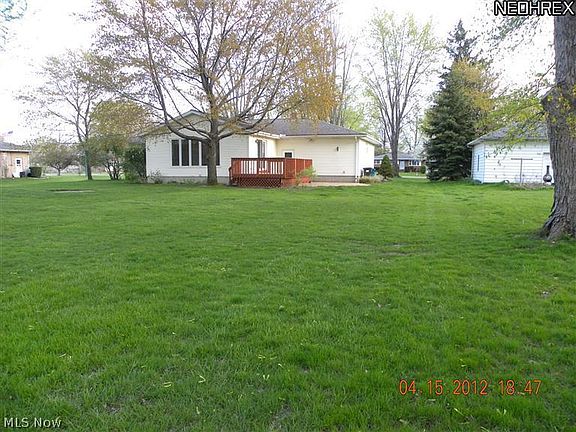 4th image of 36660 Bauerdale Dr