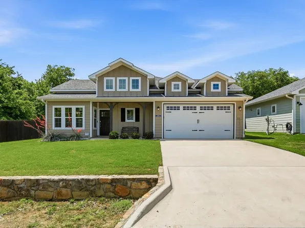 207 Wilson Dr, Lake Dallas, TX 75065