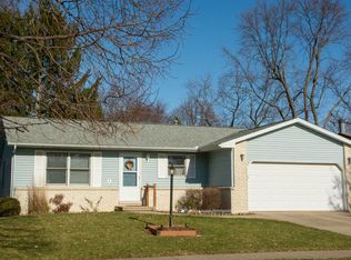 2510 Worcester Dr, Champaign, IL 61821