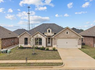 332 Kingdom Blvd, Lindale, TX 75771