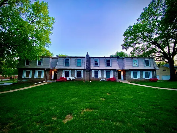 215 E 113th St APT 3, Kansas City, MO 64114